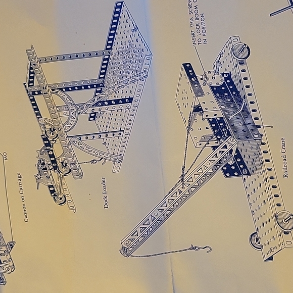 Vintage Erector Set with Original Metal Box - Picture 11 of 12